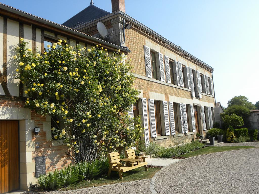 Entre Cour Et Jardin Hotel Châlons-en-Champagne Zewnętrze zdjęcie